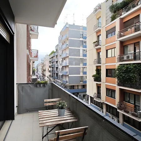 Apartment Dimora As *